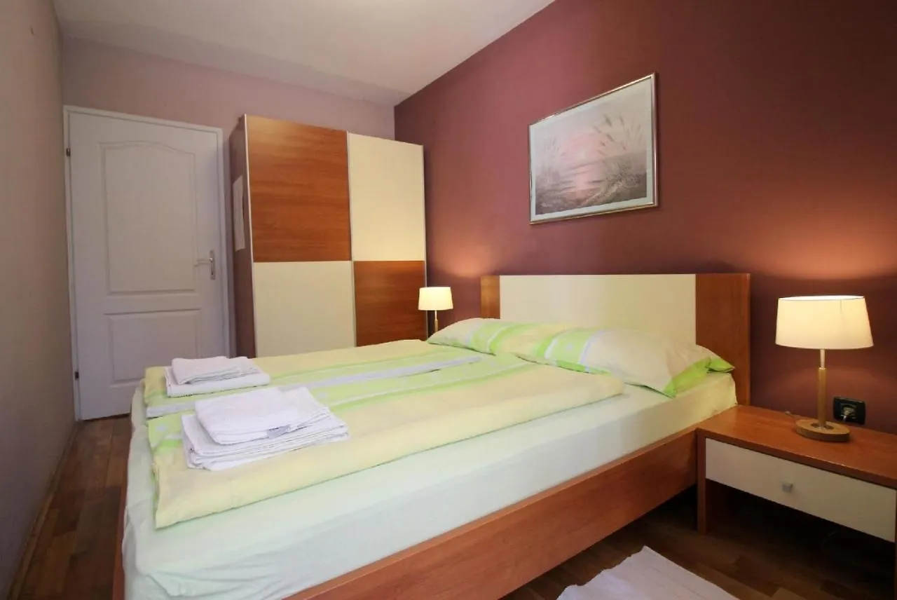 Ferienwohnung In Porec Mit Eigenem Garten 0*,  Croatia